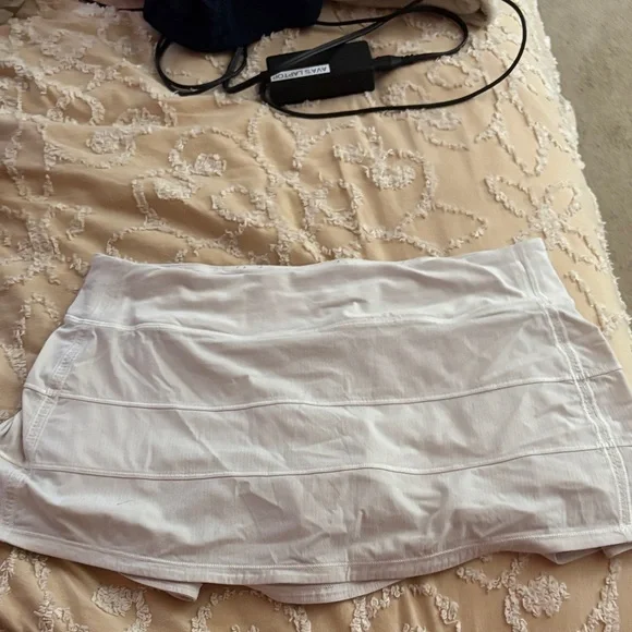 lululemon athletica White Athletic Shorts - Picture 1 of 5